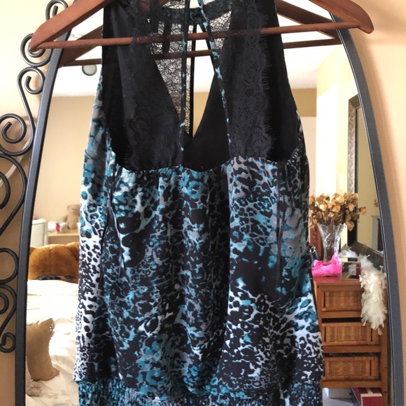Guess black blue ruffle chiffon tank top - Picture 4 of 5